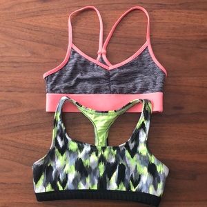 2 sports bra’s